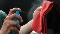 Ett enda sprut, och din TV hamnar i soporna: Så här leder rengöring till köp av en ny TV